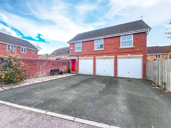 2 Bedroom Flat To Rent In Emerson Close, Swindon, Wiltshire, SN25