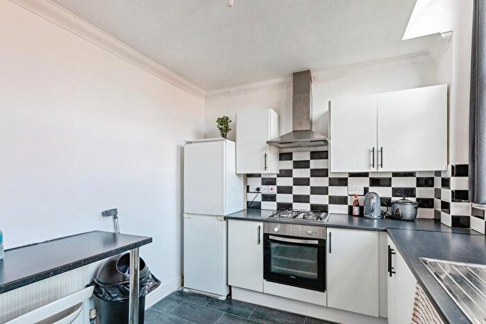 3 Bedroom Flat For Sale In Havelock Street, Kettering, NN16