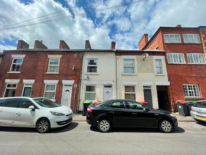 3 Bedroom House To Rent In Albert Street, Hucknall, NG15