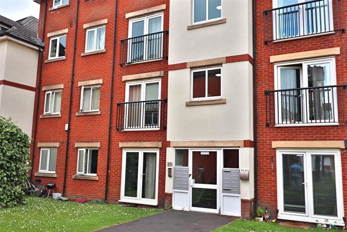 2 Bedroom Flat To Rent In Gladstone Street, Warrington, WA2