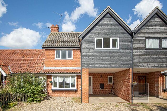 3 Bedroom Semi-Detached House For Sale In Pitts Hill Close, Saxlingham Nethergate, NR15