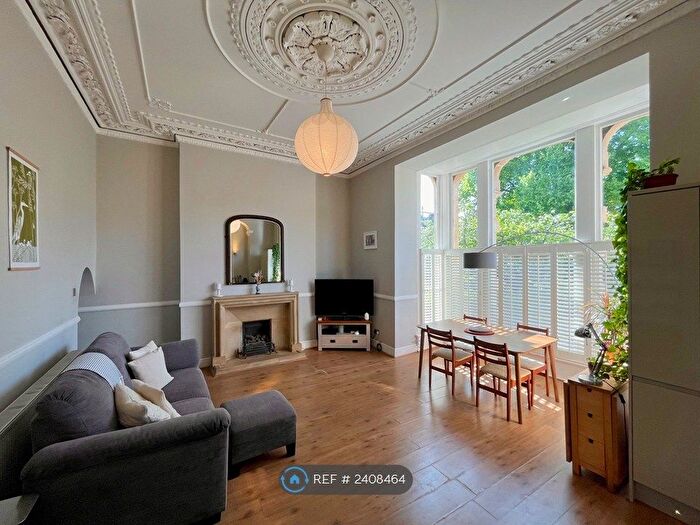 2 Bedroom Flat To Rent In Tyndalls Park Road, Bristol, BS8