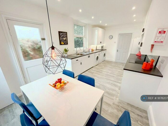 5 Bedroom Terraced House To Rent In St. Denys Road, Southampton, SO17