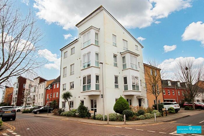 2 Bedroom Apartment To Rent In Gweal Avenue, Reading, RG2