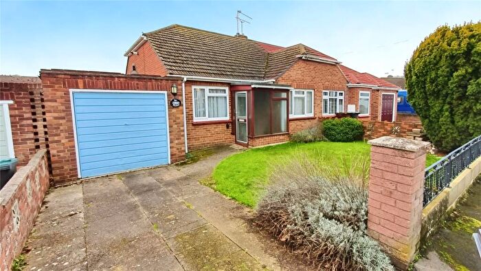 2 Bedroom Bungalow For Sale In High View, Higham, Rochester, Kent, ME3