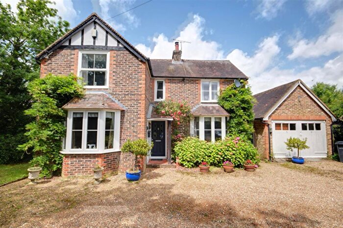 4 Bedroom Detached House For Sale In Barnets Hill, Peasmarsh, Rye, TN31