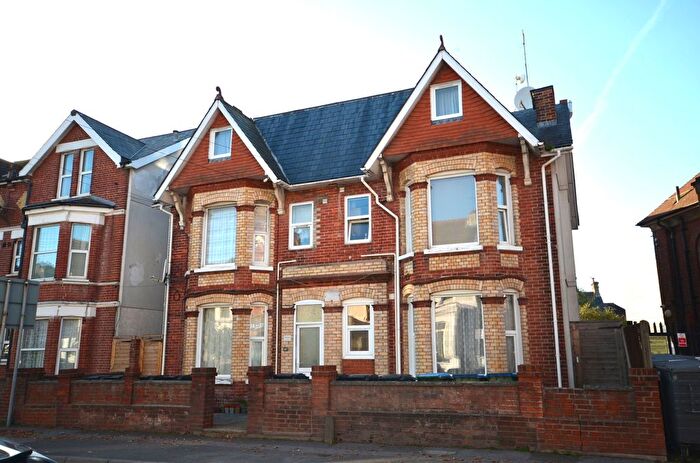 1 Bedroom Flat To Rent In Canada Grove, Bognor Regis, PO21