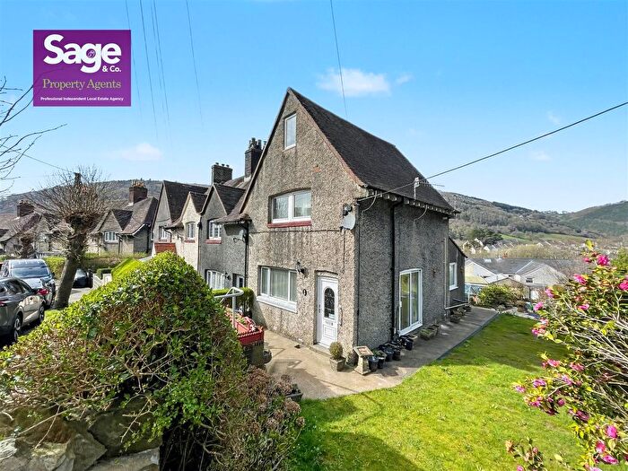 3 Bedroom End Terrace House For Sale In Garden Suburbs, Cross Keys, Newport, NP11