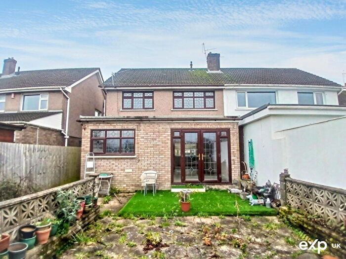 3 Bedroom Semi Detached House For Sale In St. Mellons Road, Marshfield, Cardiff, CF3