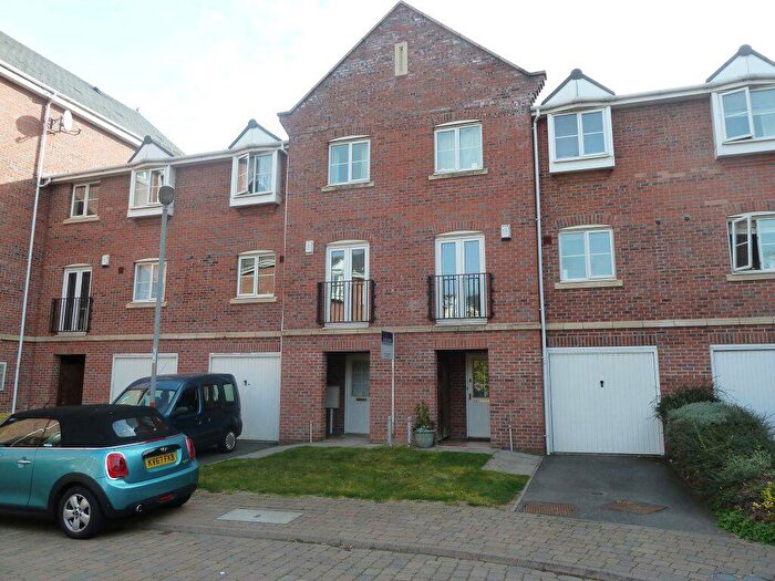 3 Bedroom House To Rent In Henry Bird Court, Northampton, NN4