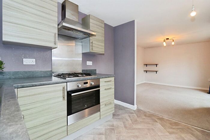 2 Bedroom Flat For Sale In Hollyhock Lane, Emersons Green, Bristol, BS16