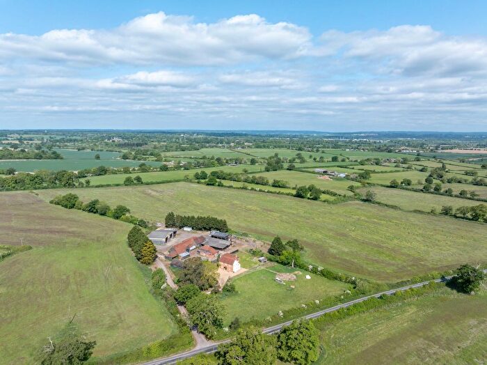 Country House For Sale In Beech Hill Road, Beech Hill, Reading, Berkshire, RG7