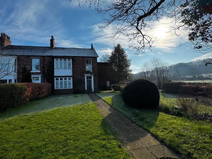 5 Bedroom End Of Terrace House For Sale In Wood View, Shincliffe, DH1