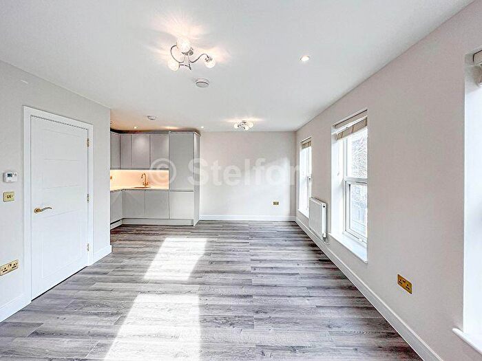 2 Bedroom Apartment To Rent In Fonthill Road, London, N4