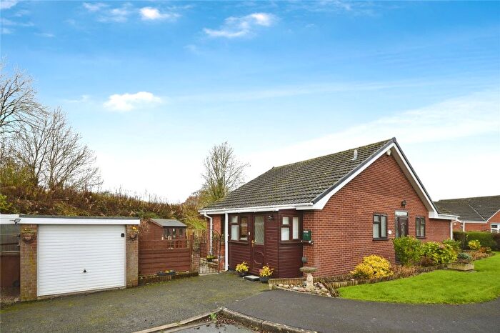 3 Bedroom Bungalow For Sale In Yew Tree Avenue, Whittington, Oswestry, Shropshire, SY11