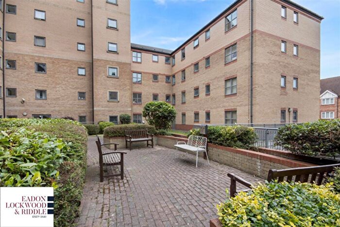 2 Bedroom Flat To Rent In Kentmere Drive, Doncaster, DN4