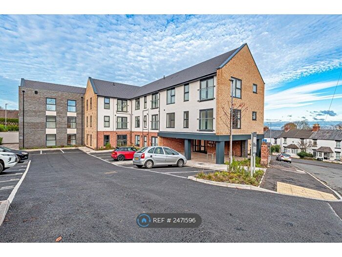 2 Bedroom Flat To Rent In Gospel Heights, Heswall, Wirral, CH60