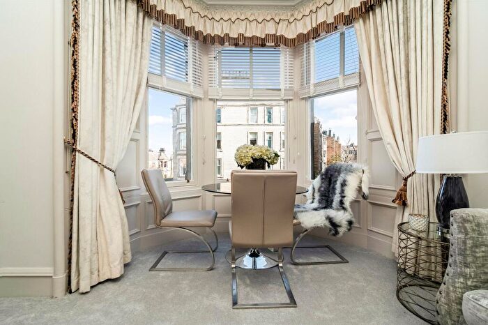 2 Bedroom Flat For Sale In Comely Bank Avenue, Edinburgh, EH4