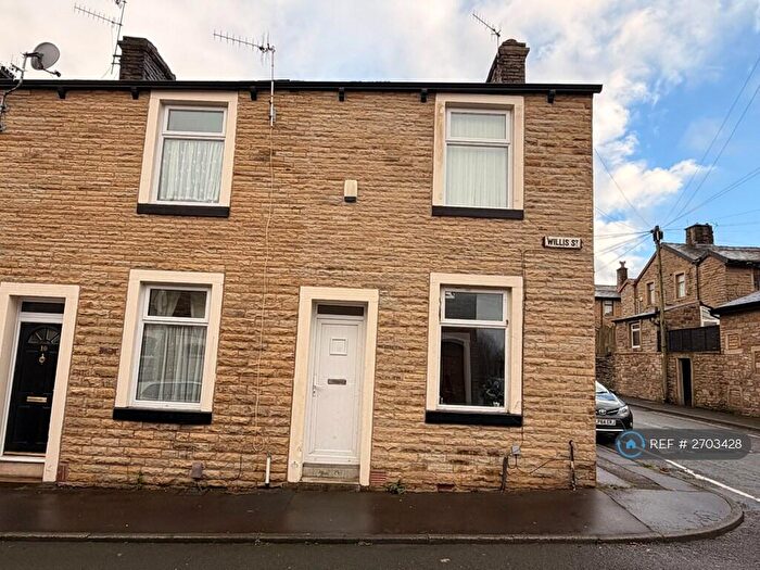 2 Bedroom End Of Terrace House To Rent In Willis Street, Burnley, BB11