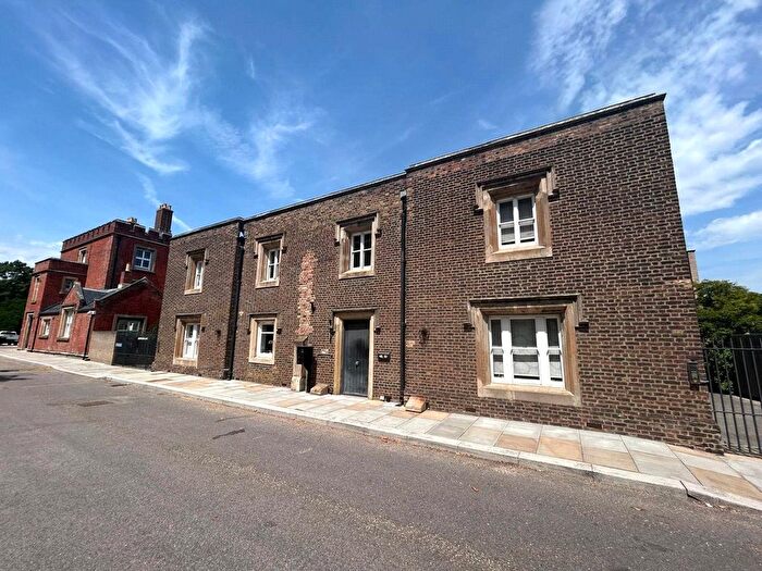 2 Bedroom Flat To Rent In Ashmore Road, London, SE18