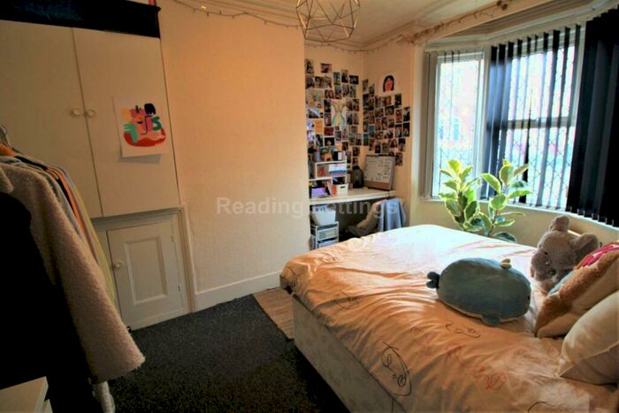 5 Bedroom Terraced House To Rent In Hatherley Road, Reading - Gas Included, RG1