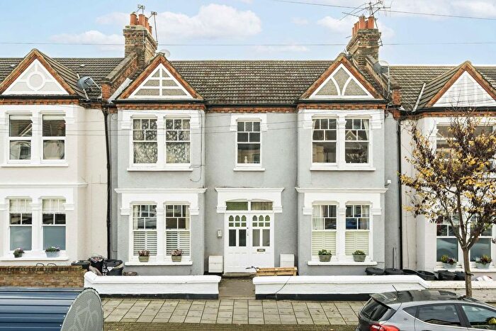 2 Bedroom Flat To Rent In Delia Street, Earlsfield, SW18