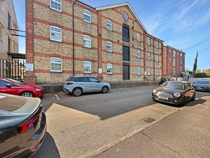 2 Bedroom Flat For Sale In Braintree Road, Witham, CM8