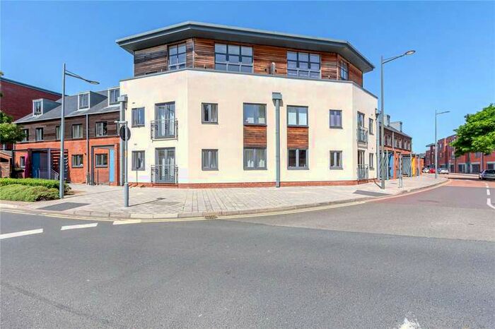 2 Bedroom Property To Rent In Basin Road, Worcester WR5