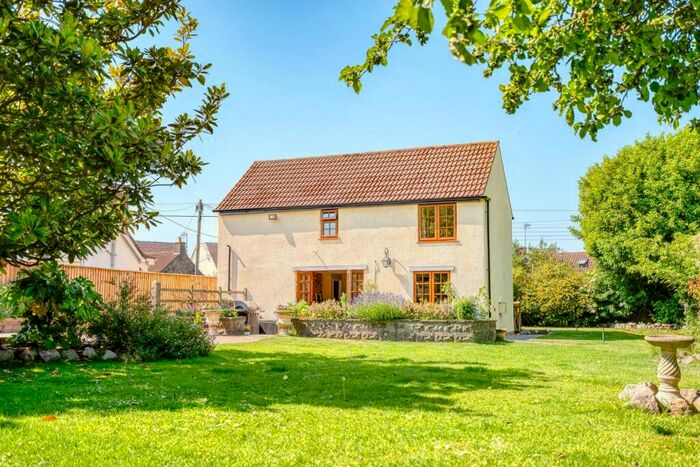 4 Bedroom Detached House For Sale In High Street, Claverham, BS49