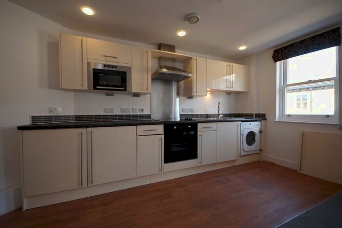1 Bedroom Flat To Rent In Parliament Terrace, Harrogate, HG1