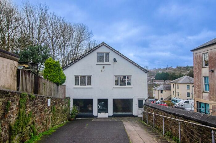4 Bedroom Apartment For Sale In Fore Street, Bodmin, PL31