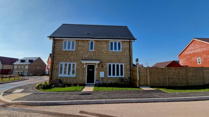 3 Bedroom Semi-Detached House To Rent In Lilyfire Close, Bridgwater, TA5