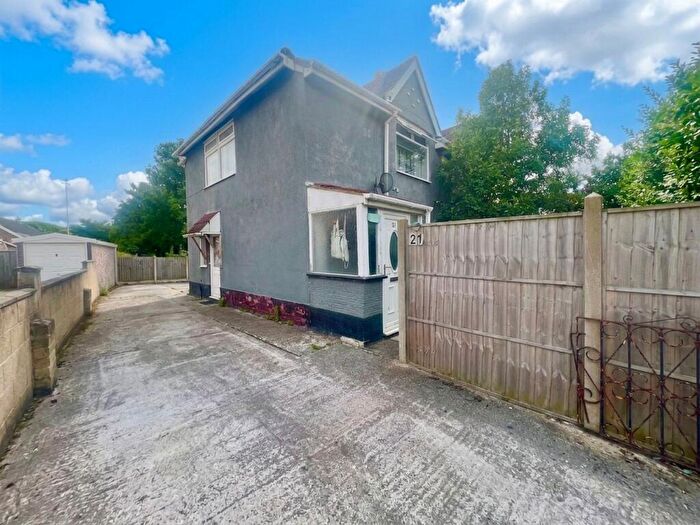 3 Bedroom Semi Detached House For Sale In Hawthorne Grove, Bentley, DN5