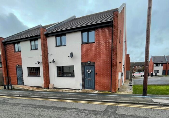 3 Bedroom Apartment To Rent In Walker Street, Eastwood, Nottingham, NG16