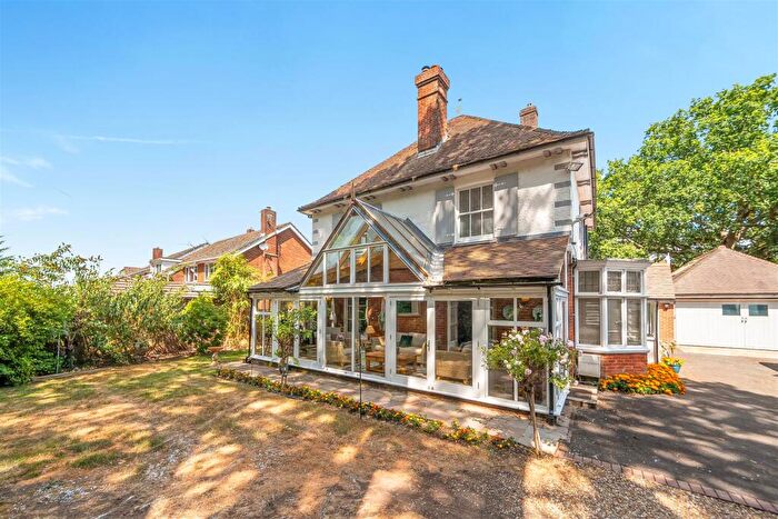 5 Bedroom Detached House For Sale In Warsash Road, Titchfield Common, PO14