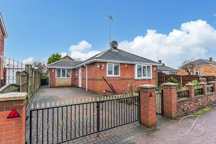 2 Bedroom Detached Bungalow For Sale In Milldale Walk, Sutton-In-Ashfield, NG17