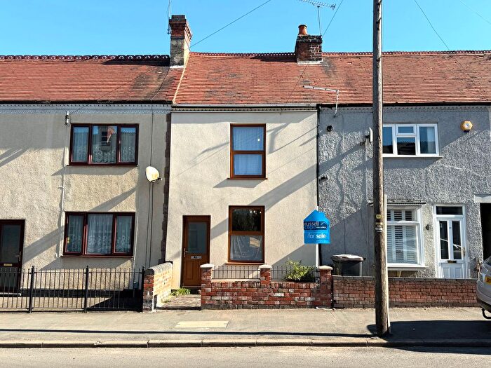 2 Bedroom Terraced House For Sale In Whittleford Road, Nuneaton, Warwickshire, CV10