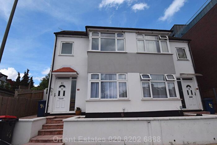 2 Bedroom Flat For Sale In Hillview, London, NW4