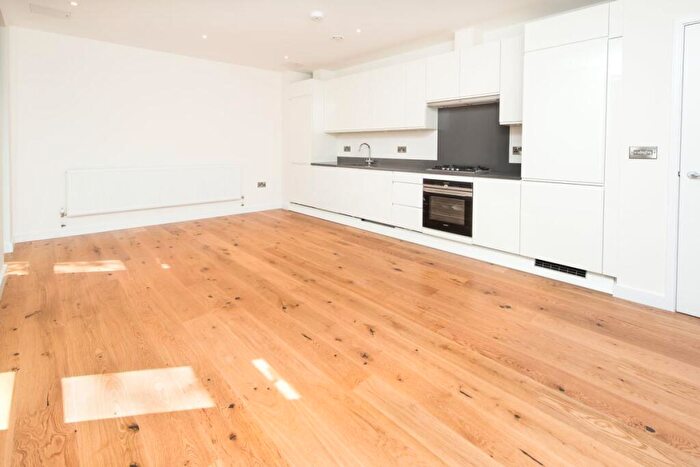 1 Bedroom Apartment To Rent In St Paul's Road, Islington, London, N1