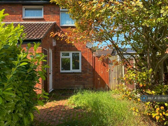 1 Bedroom Flat To Rent In Handford Way, Longwell Green, Bristol, BS30