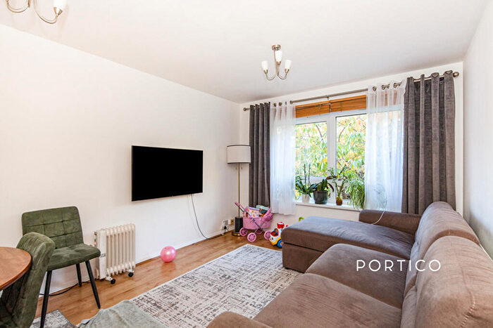 1 Bedroom Flat To Rent In Devonshire Road, London, SE23