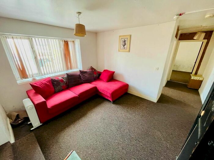 2 Bedroom Flat To Rent In Carters Green, West Bromwich, B70