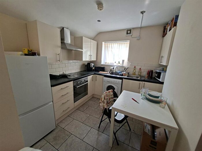 2 Bedroom Flat To Rent In Keppoch Street, Roath, Cardiff, CF24