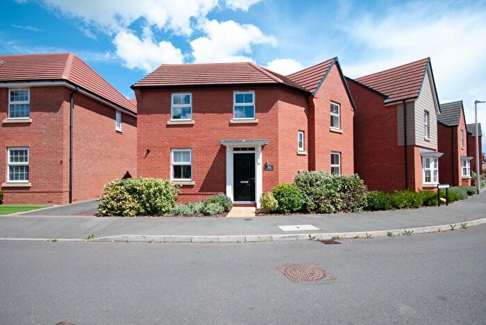3 Bedroom Detached House To Rent In Lincoln Drive, Houlton, Rugby, CV23