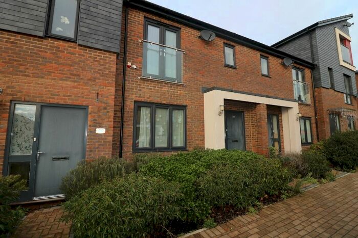 3 Bedroom Terraced House To Rent In Pavilion Way, Town Centre, Ashford, TN23