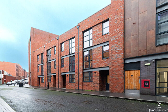 3 Bedroom Town House For Sale In Tenby Street South, Jewellery Quarter, Birmingham City Centre, B1