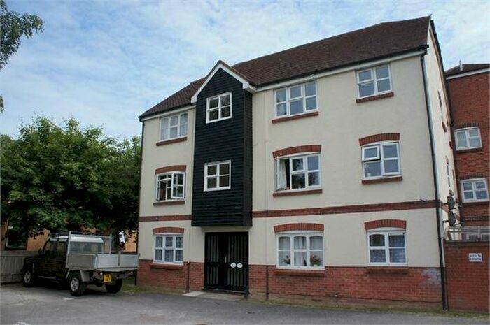 2 Bedroom Flat To Rent In Harvard Court, Highwoods, Colchester, Essex., CO4