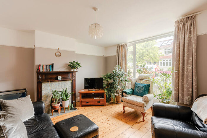 3 Bedroom Terraced House For Sale In Maple Road, West Bishopston, Bristol, BS7