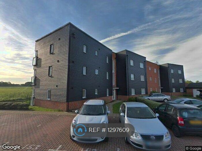 2 Bedroom Flat To Rent In Hither Fields, Gravesend DA11