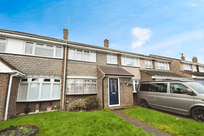3 Bedroom Terraced House For Sale In Petrel Way, Tile Kiln, Chelmsford, CM2